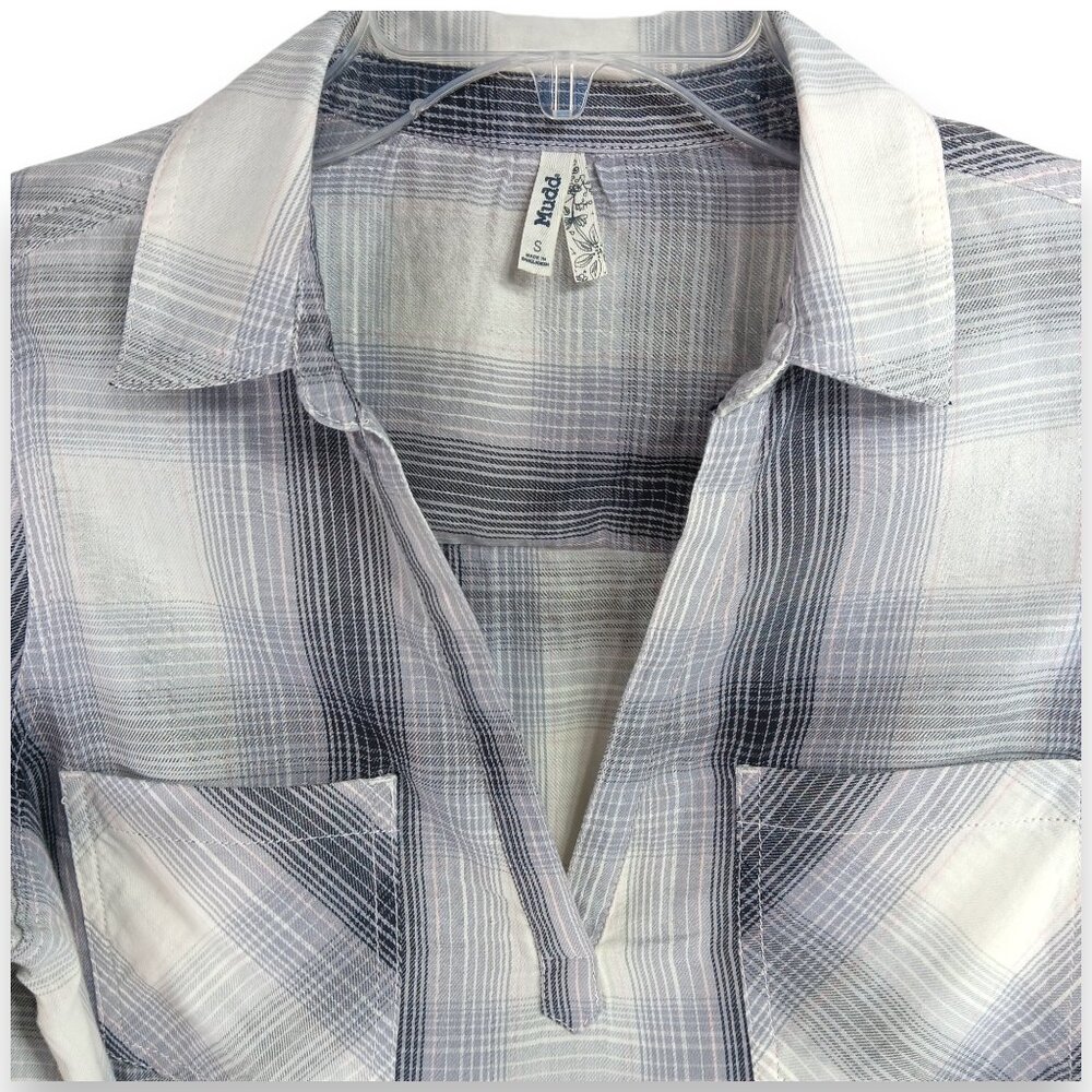 MUDD-Women's-Plaid-Gray-Black-Pink-SMALL-pullover-V Neck-Long Sleeve-Pockets - Picture 7 of 16